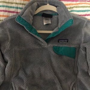 Grey and green Patagonia. Great condition 💚